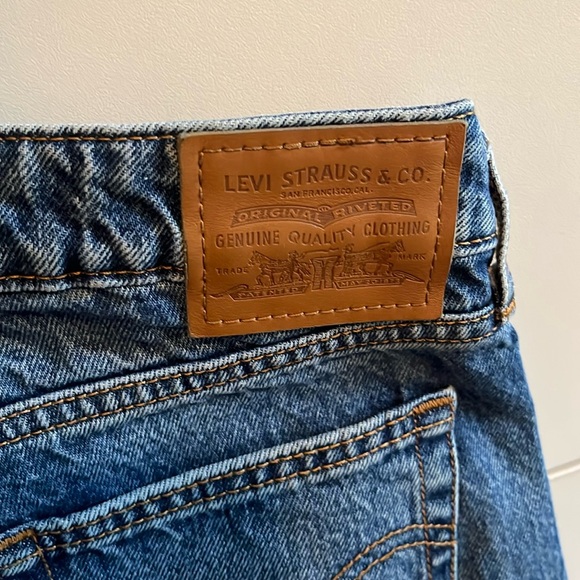 Levi’s EUC Low Loose Denim Jeans - Picture 7 of 10